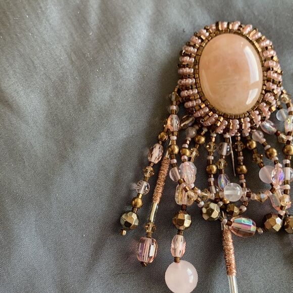 Vintage Pink Agate gold Swarovski Crystal hand beaded festoon style 5”x 2” pin - Picture 13 of 13